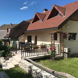chez-albert.hotels-rhonealpes.com/